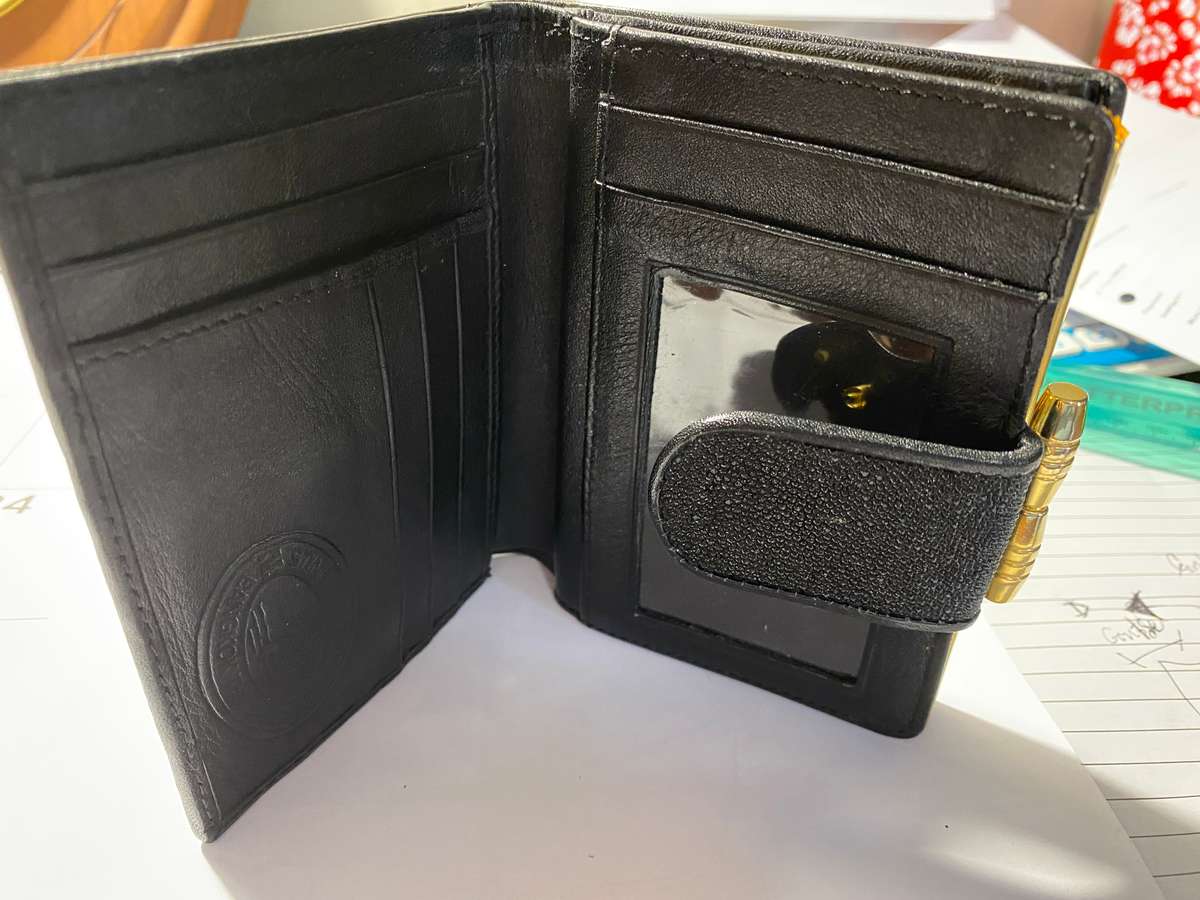 Sting Ray skin ladies wallet