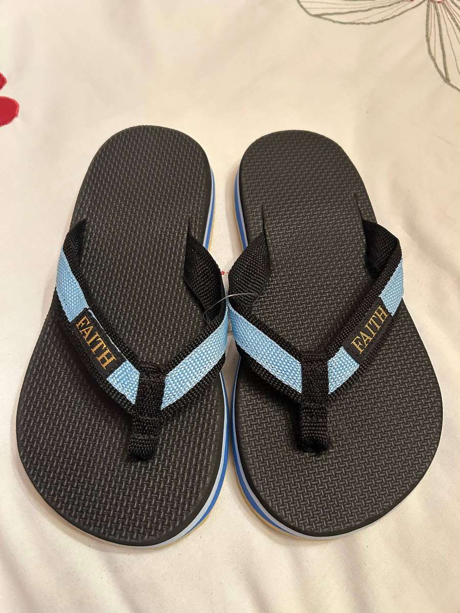 Faith Surfer Joe flip-flops UK9