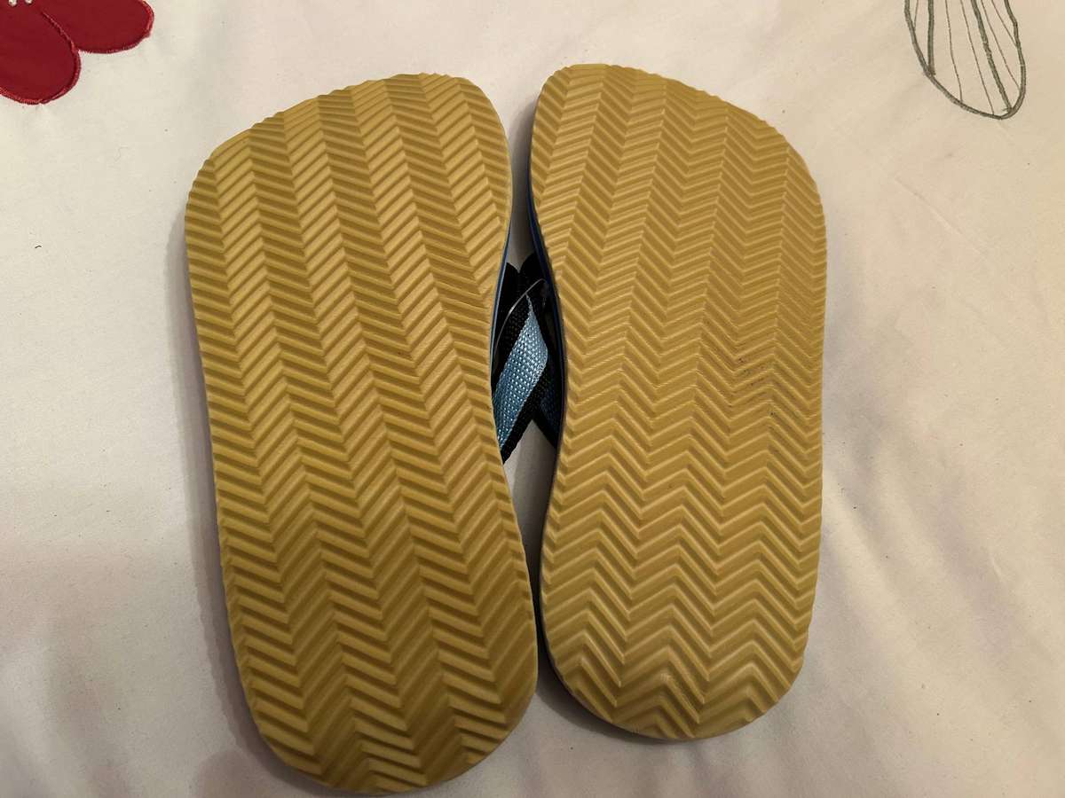 Faith Surfer Joe flip-flops UK9