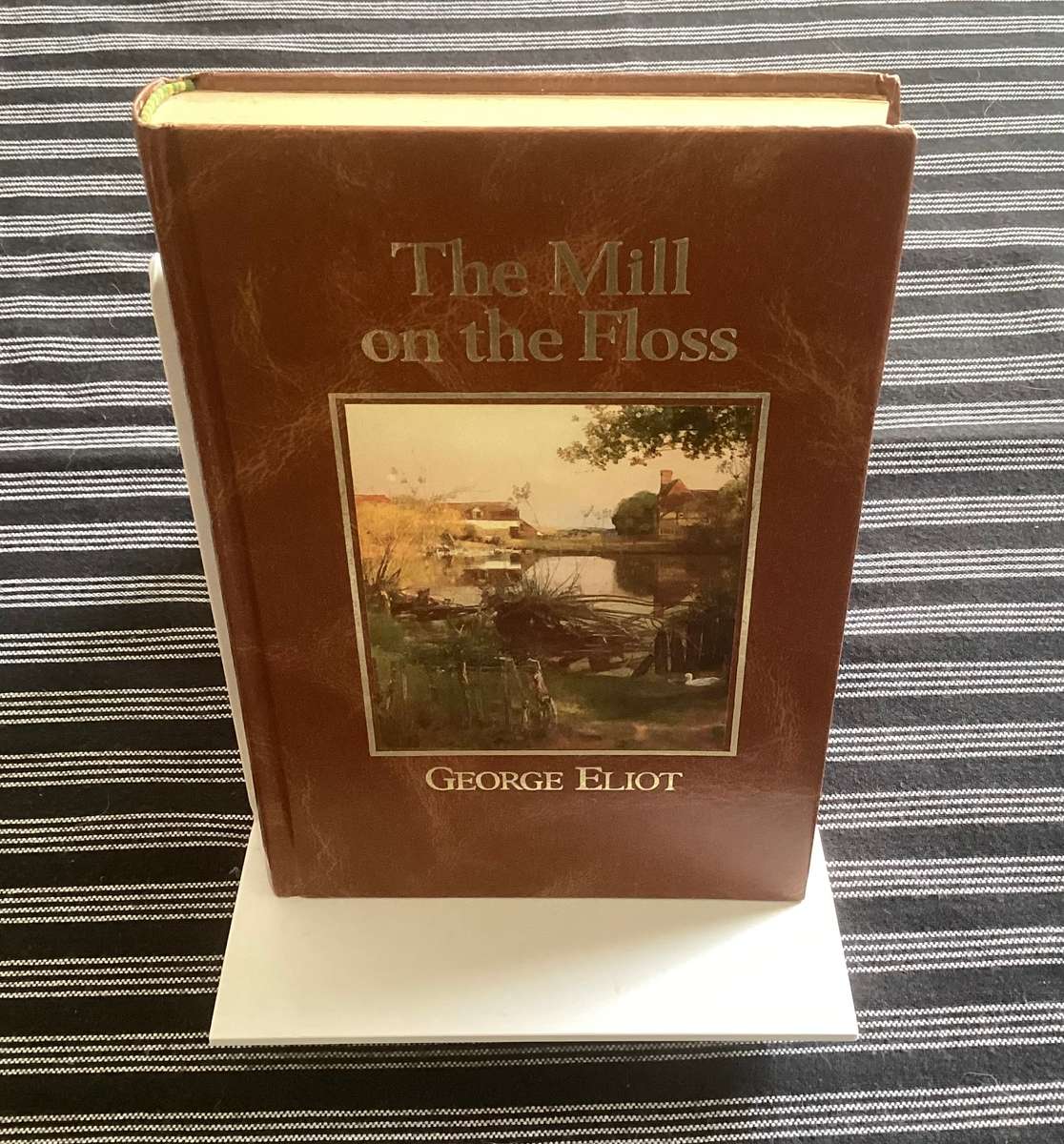 The Mill on the Floss, by George Elliot (Mary Ann Evans). Hardcover, excl. condition.