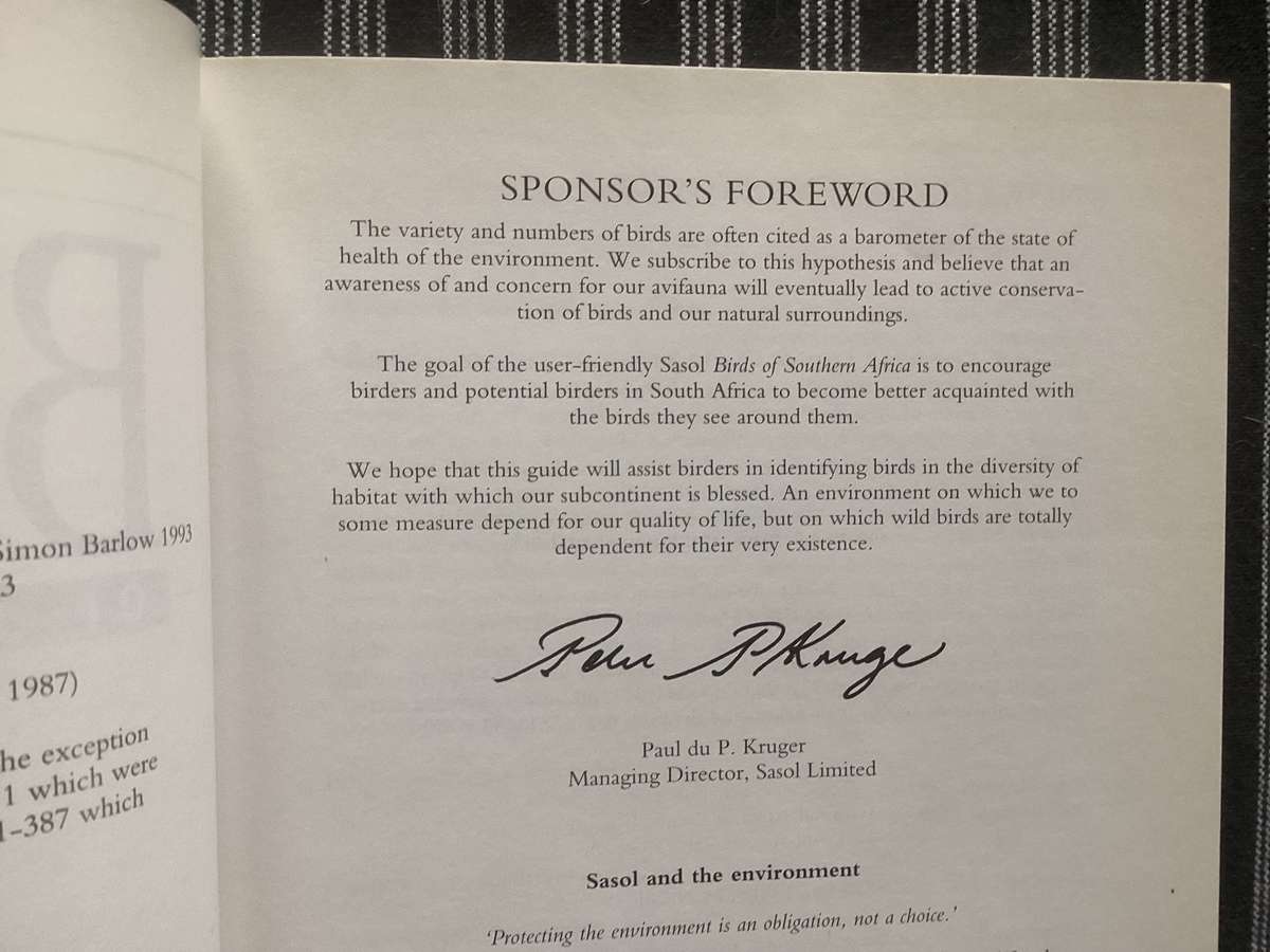 SASOL BIRDS of SOUTHERN AFRICA. Softcover in a new condition.