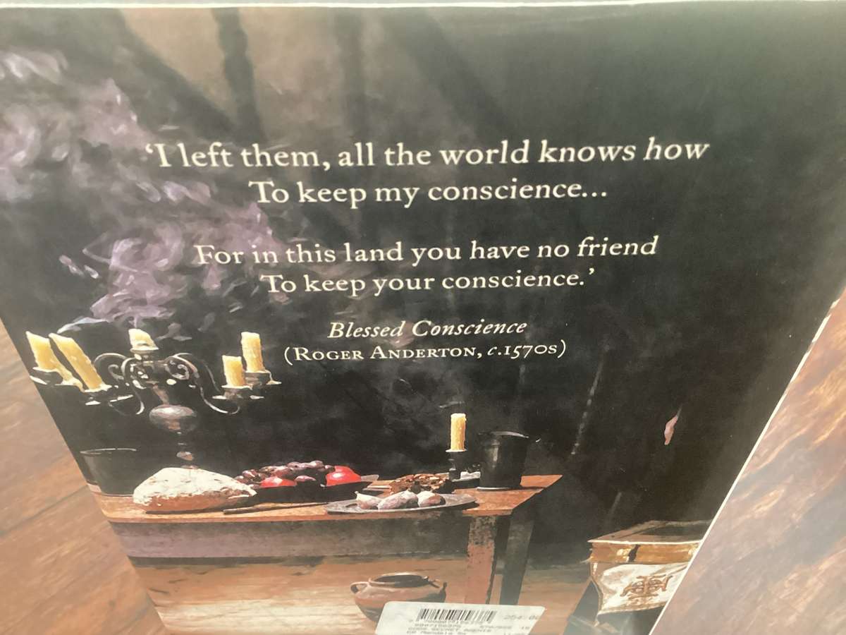 GODS SECRET AGENTS, by Alice Hogge. Queen Elizabeths forbidden priests. Hardcover.