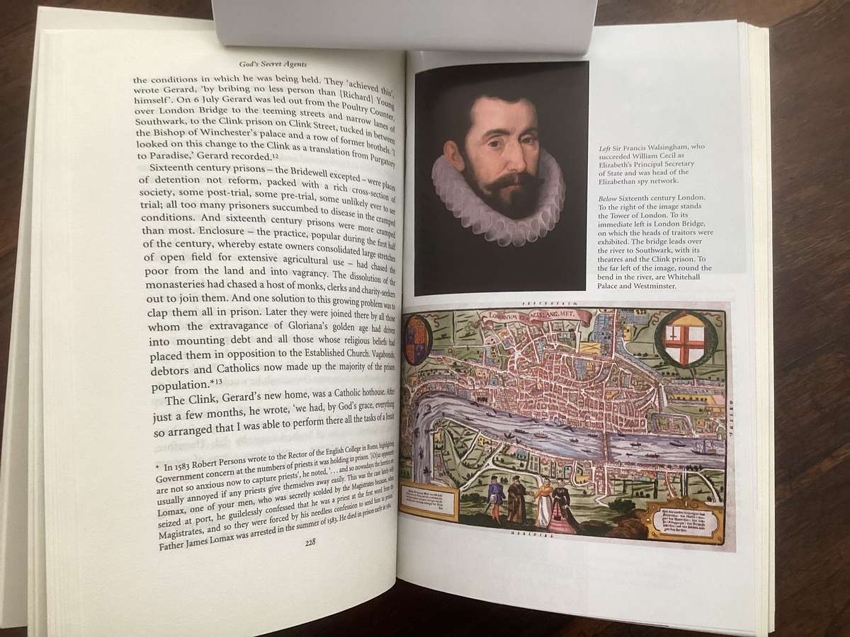 GODS SECRET AGENTS, by Alice Hogge. Queen Elizabeths forbidden priests. Hardcover.