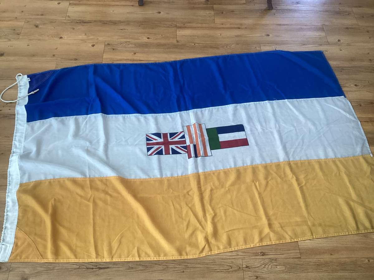 Flag - South Africa, pre 2004. Large size in VGood condition.