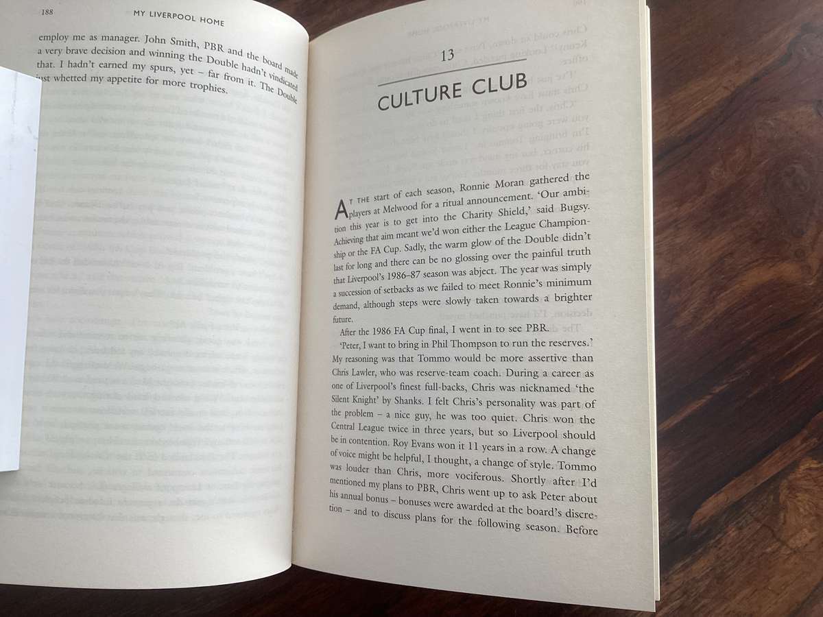 Liverpool football club Legends. Kenny Dalglish & Robbie Fowler