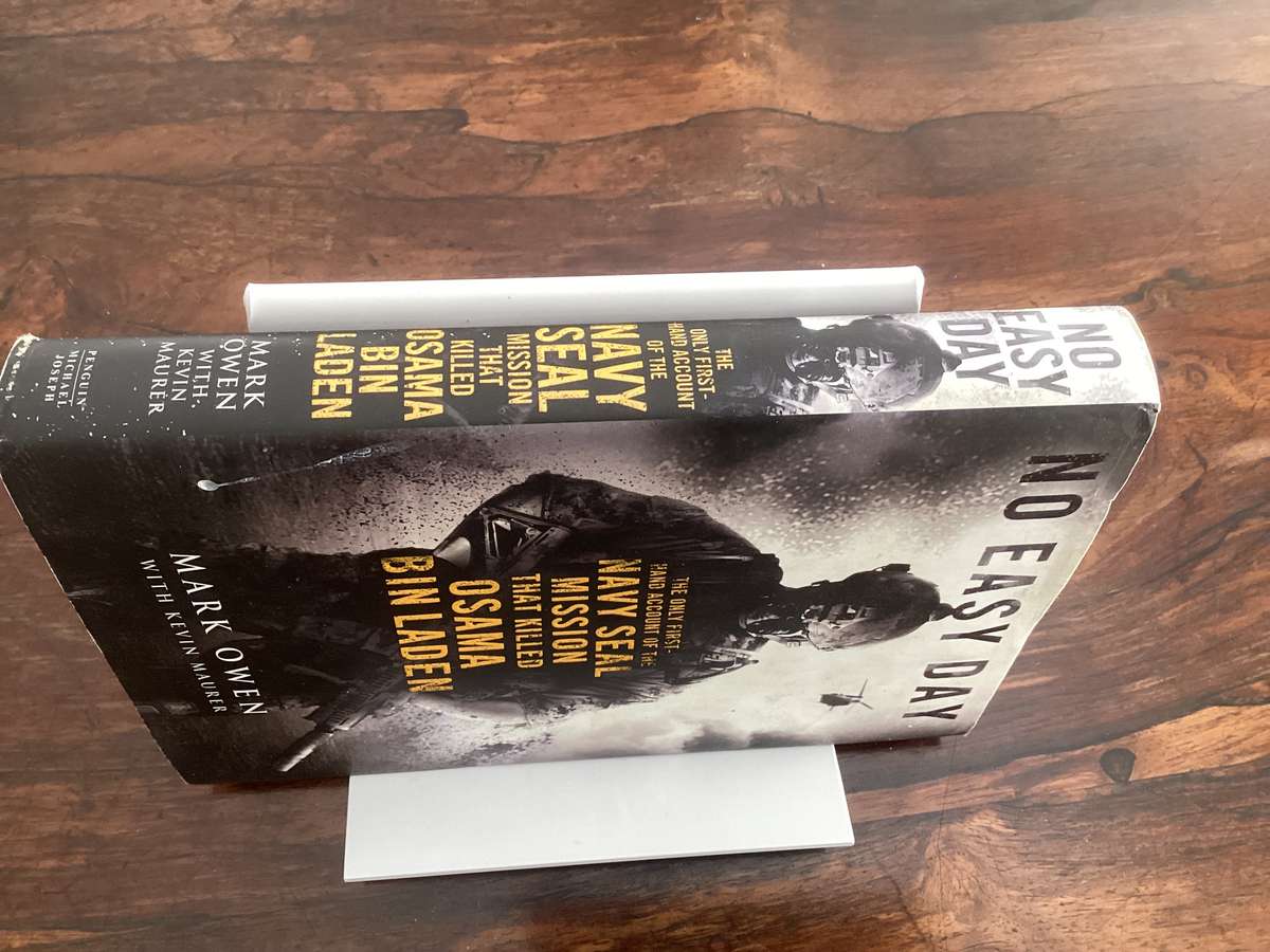 NO EASY DAY, the mission that killed Osama Bin Laden. By Mark Owen. Hardcover, VGood condition.