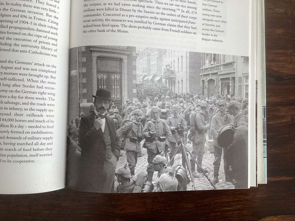 THE FIRST WORLD WAR by HEW STRACHAN. Hardcover edition, Good+ condition.