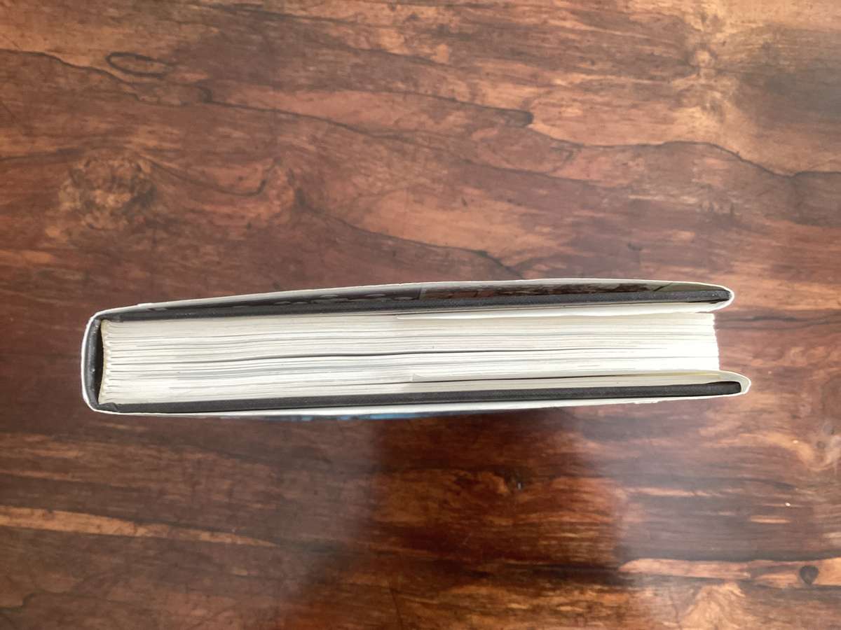 THE FIRST WORLD WAR by HEW STRACHAN. Hardcover edition, Good+ condition.