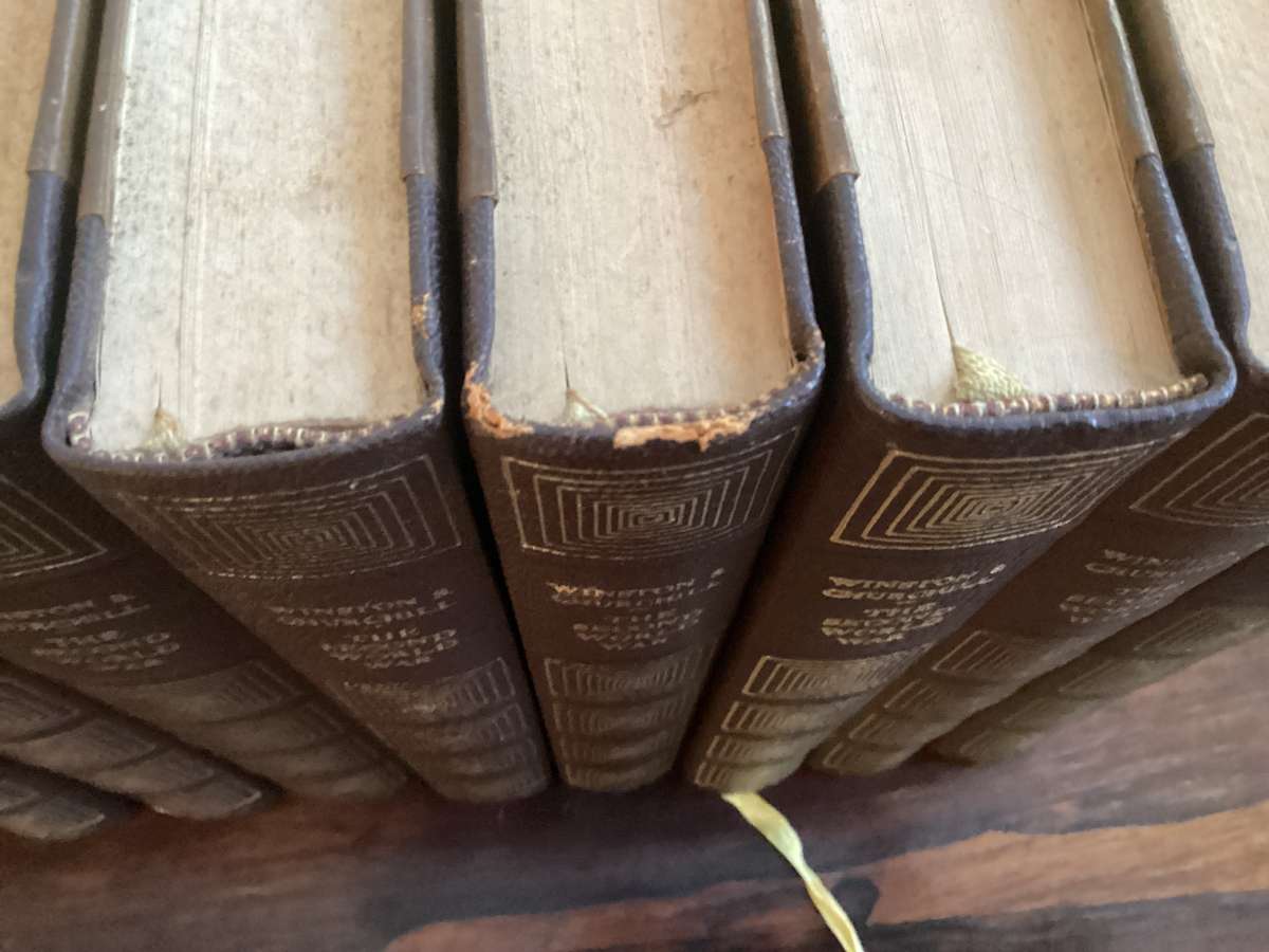 Winston S Churchill. THE SECOND WORLD WAR. Vols I - XII. Heron Books, Faux Leather.