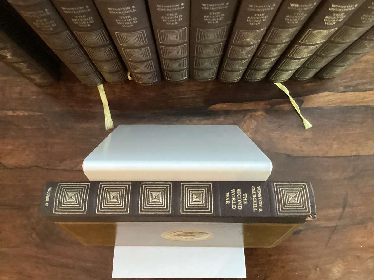 Winston S Churchill. THE SECOND WORLD WAR. Vols I - XII. Heron Books, Faux Leather.