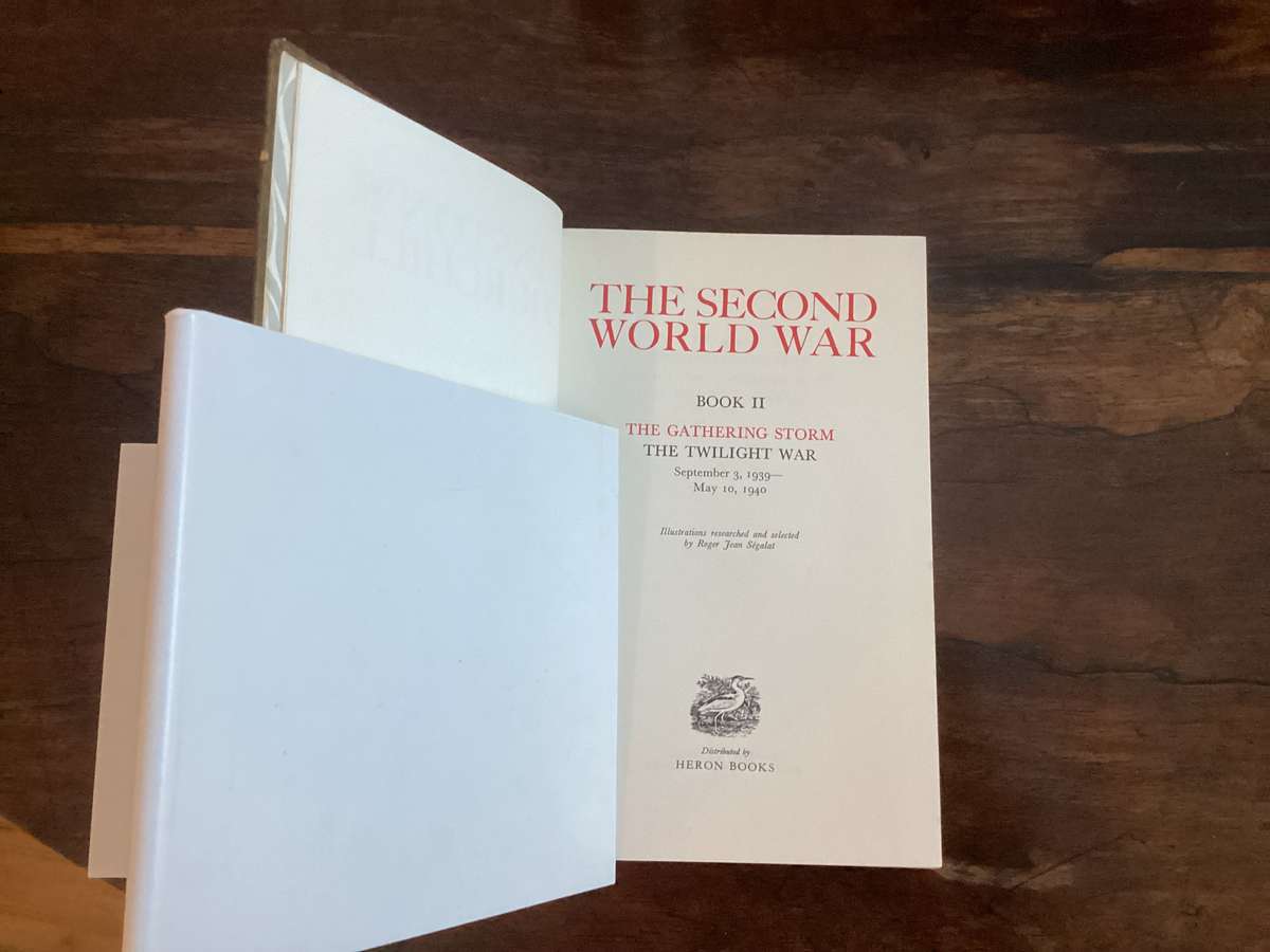 Winston S Churchill. THE SECOND WORLD WAR. Vols I - XII. Heron Books, Faux Leather.