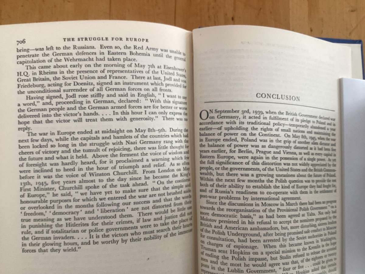 THE STRUGGLE FOR EUROPE. Chester Wilmots highly praised classic of contemporary history.