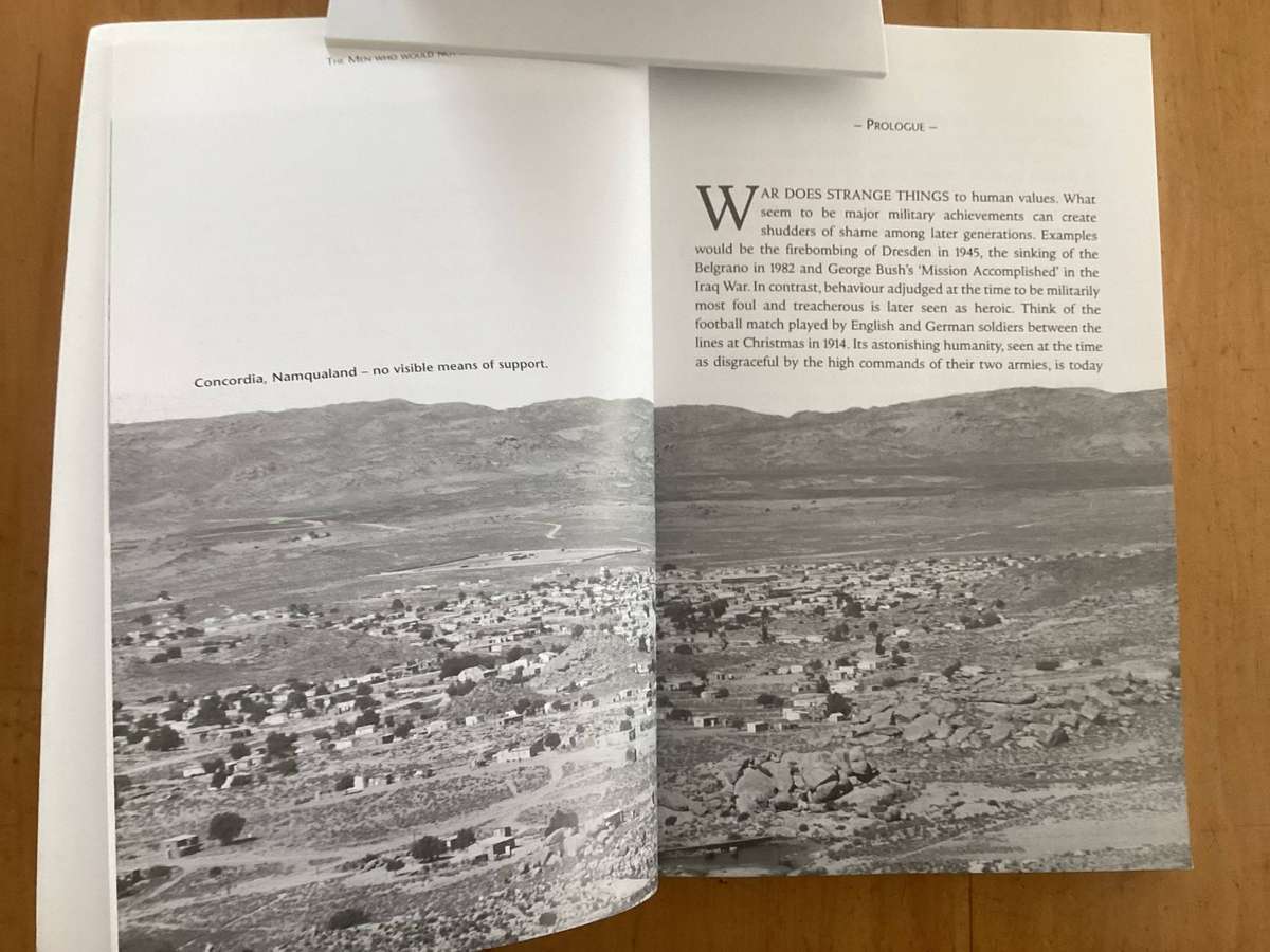 THE MEN WHO WOULD NOT MARCH by David Thomas. Namaqualand, April 1902. Softcover. Good+ condition.