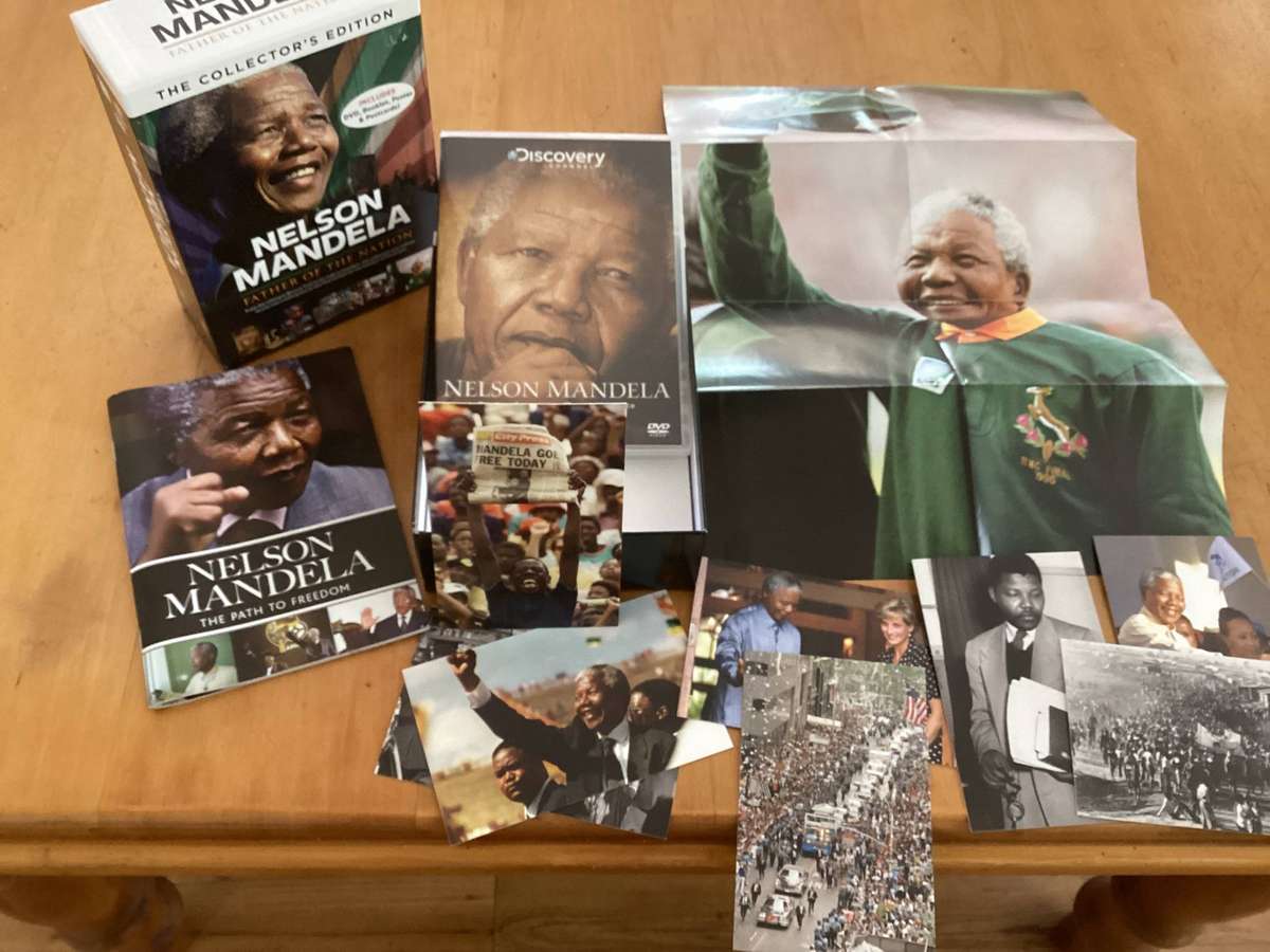 NELSON MANDELA (The Collectors Edition). Father of the Nation - box set in excellent condition.