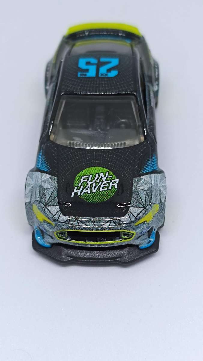 Hotwheels Premium Ford Mustang Spec 5 RTR Vaugh Gittin 1/64 scale