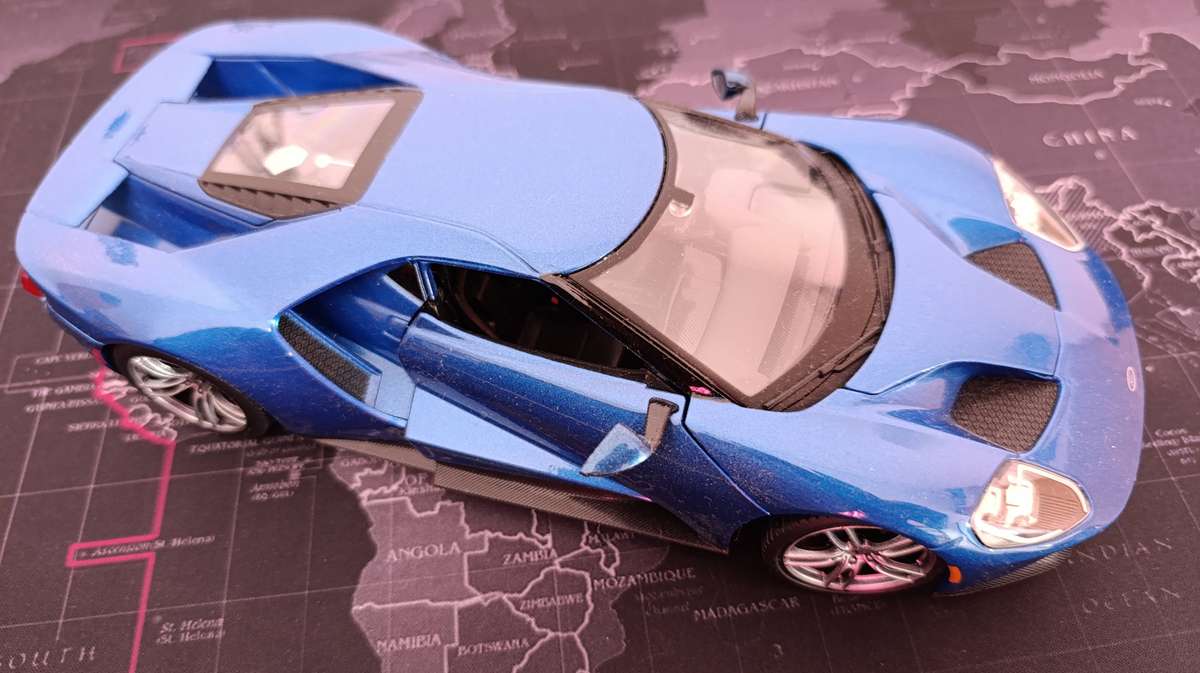 1:18 Maisto Ford GT
