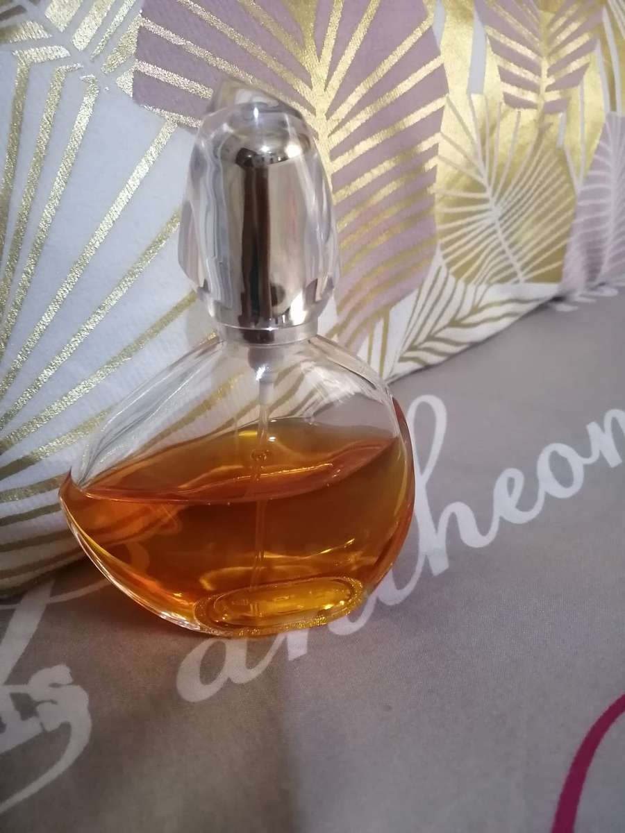 Revlon- California 30ml (50% used)