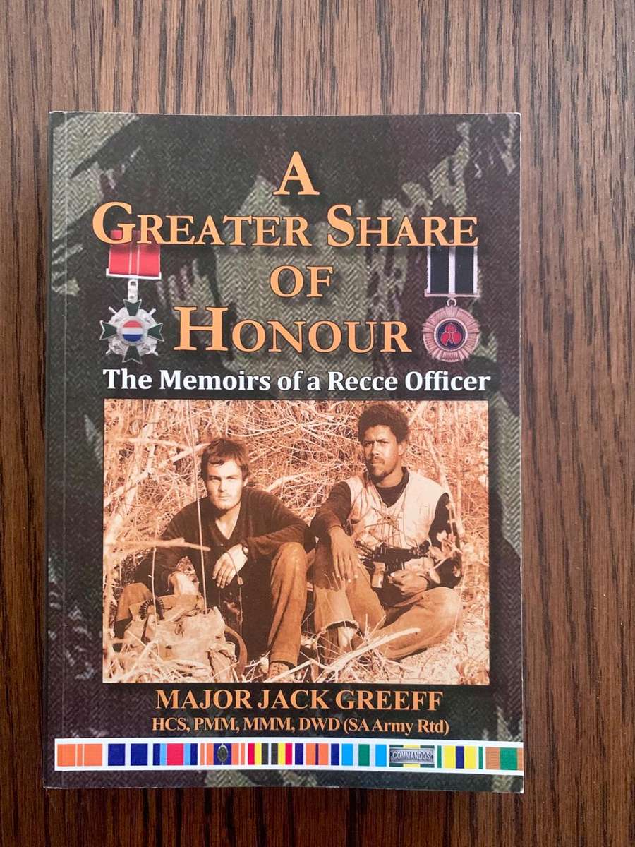 Rhodesian SAS beret and belt: Maj Jack Greeff (Rtrd) HCS, PMM, MMM, DWD - SA Special Forces, Recce