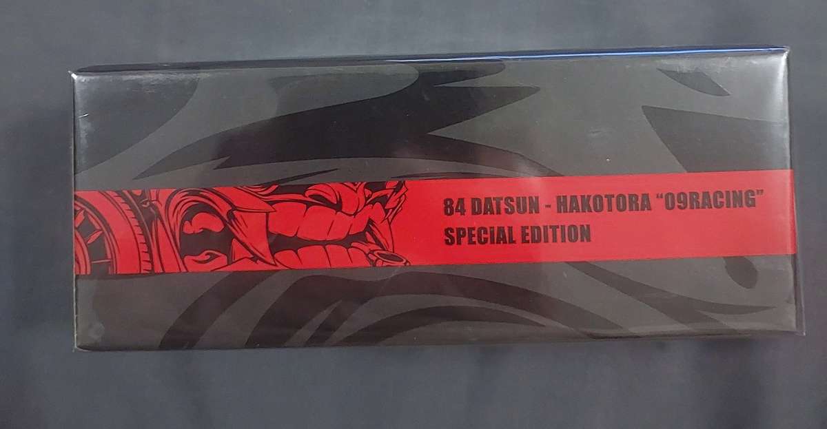 INNO64 '84 DATSUN HAKOTORA - 09RACING - SPECIAL EDITION (sealed)