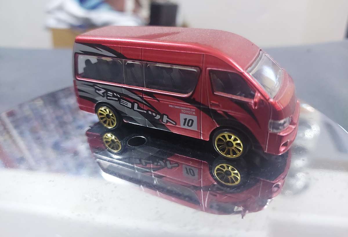 MAJORETTE TOYOTA HIACE