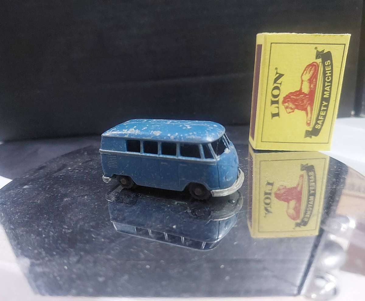 VW Volkswagen Bus (Kombi)