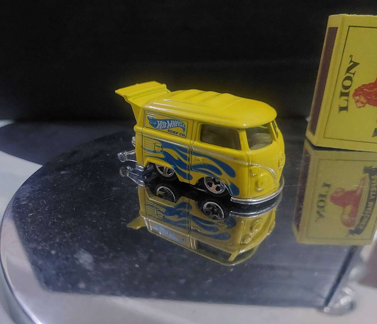 Hot Wheels VW Volkswagen Kool Kombi (Multipack exclusive)