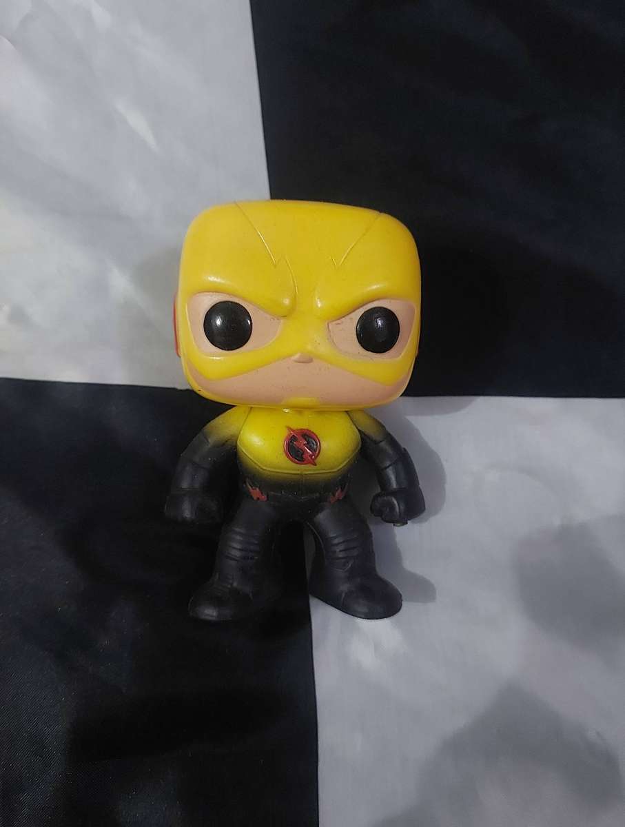 FUNKO POP REVERSE FLASH (opened)