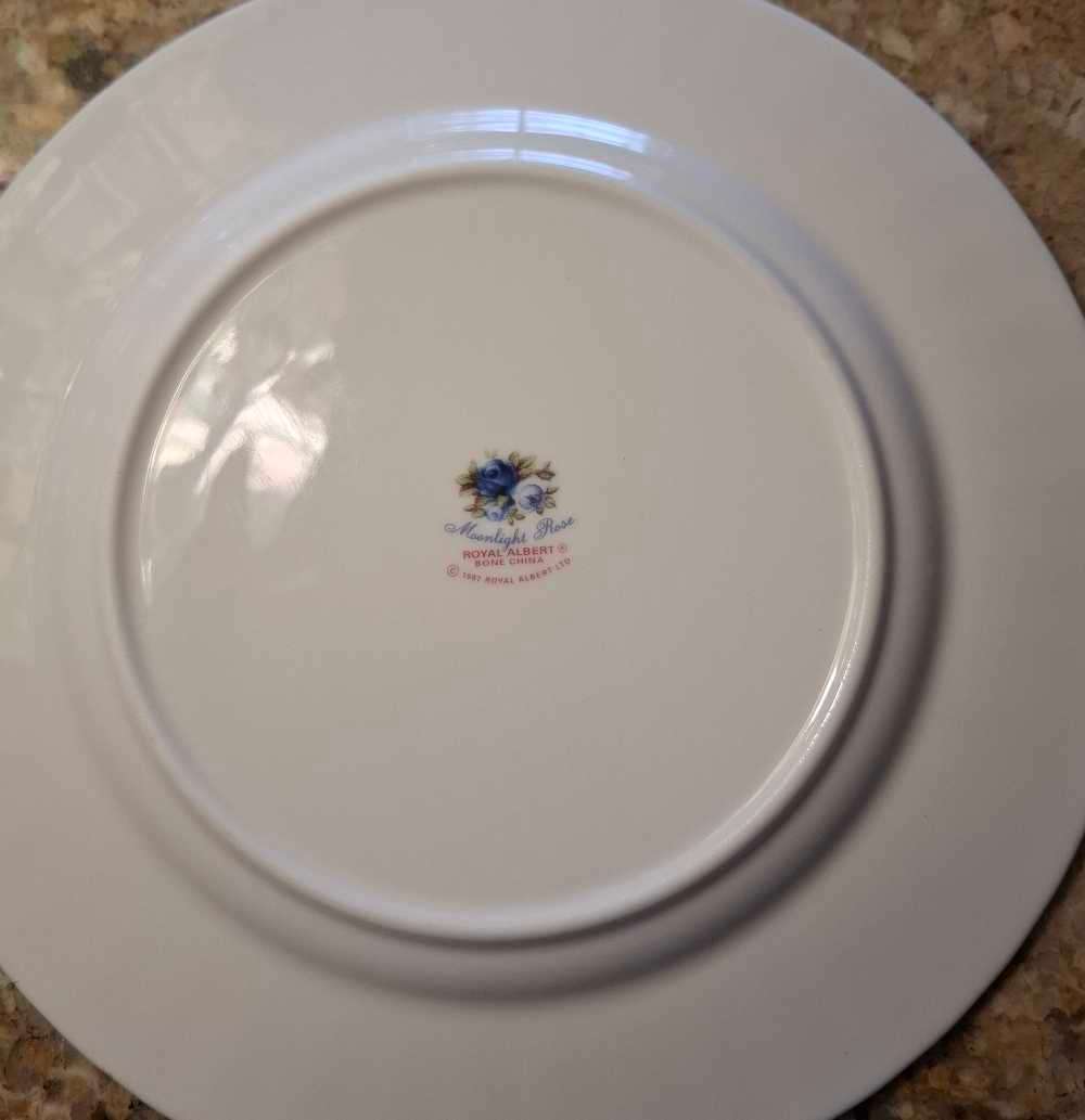 Royal Albert Moonlight Rose Desert/Salad plate