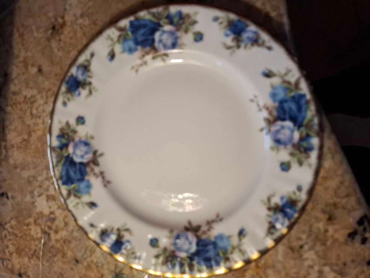 Royal Albert Moonlight Rose Desert/Salad plate