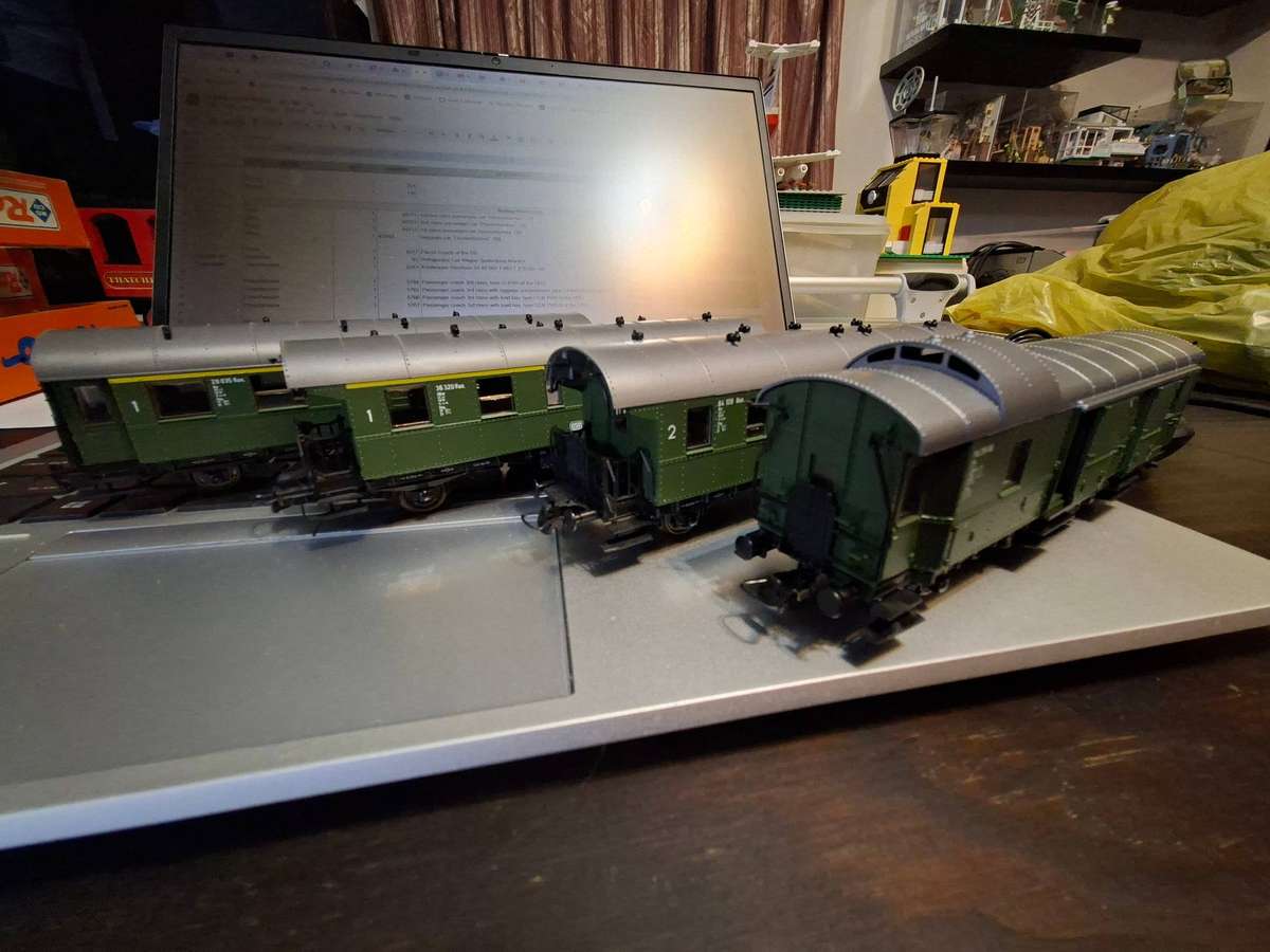 Roco Passenger Set Donnerbüchse, DB