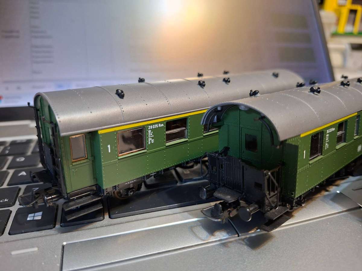 Roco Passenger Set Donnerbüchse, DB