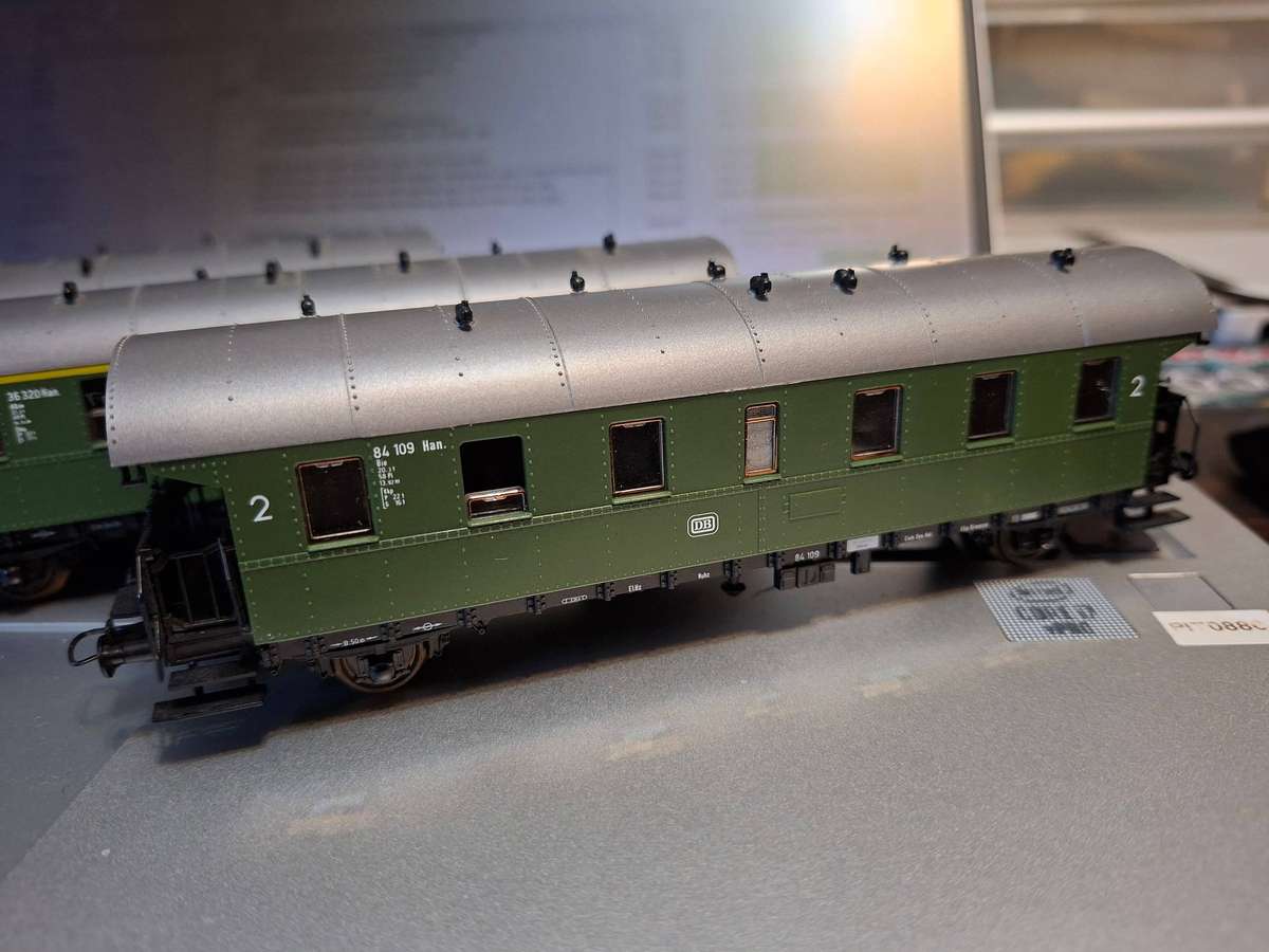 Roco Passenger Set Donnerbüchse, DB