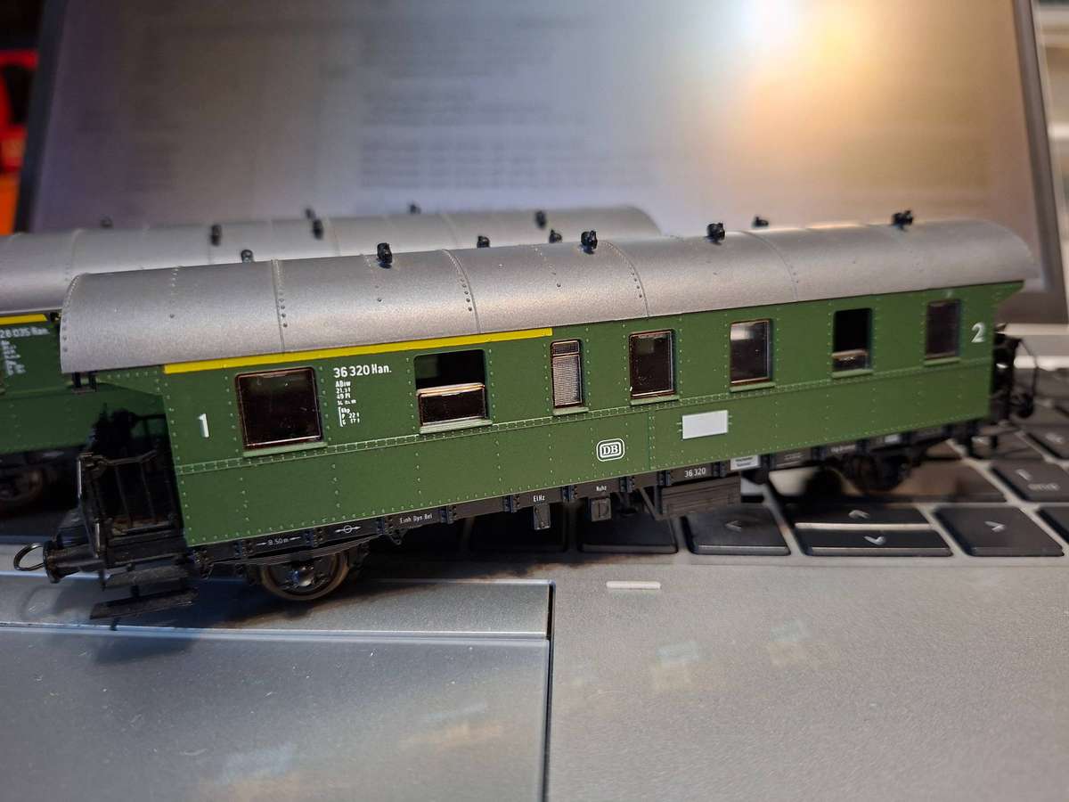 Roco Passenger Set Donnerbüchse, DB