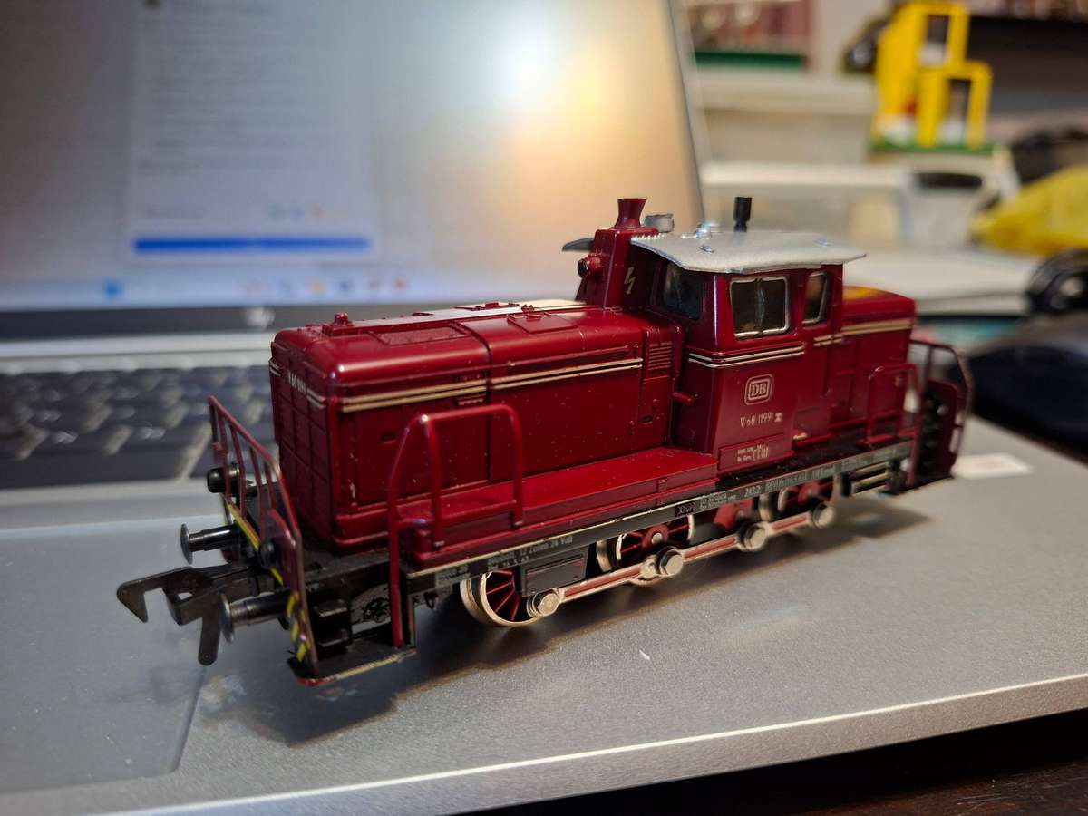 Fleischmann 1379 Diesel Locomotive BR V 60 1199 DB DC