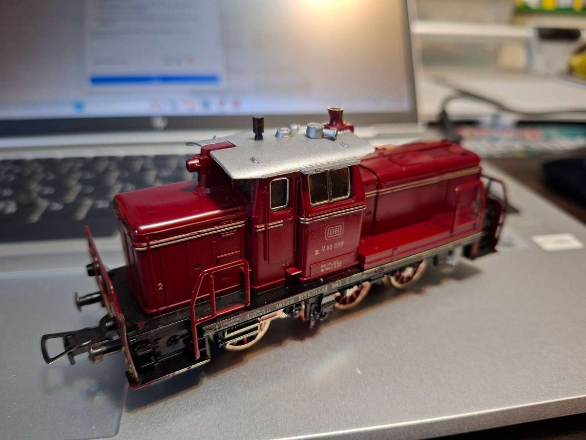 Fleischmann 1379 Diesel Locomotive BR V 60 1199 DB DC