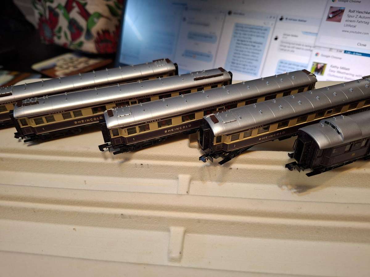 N Scale - Arnold Reingold Set with 0254 BR18