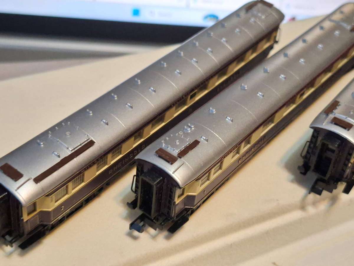 N Scale - Arnold Reingold Set with 0254 BR18