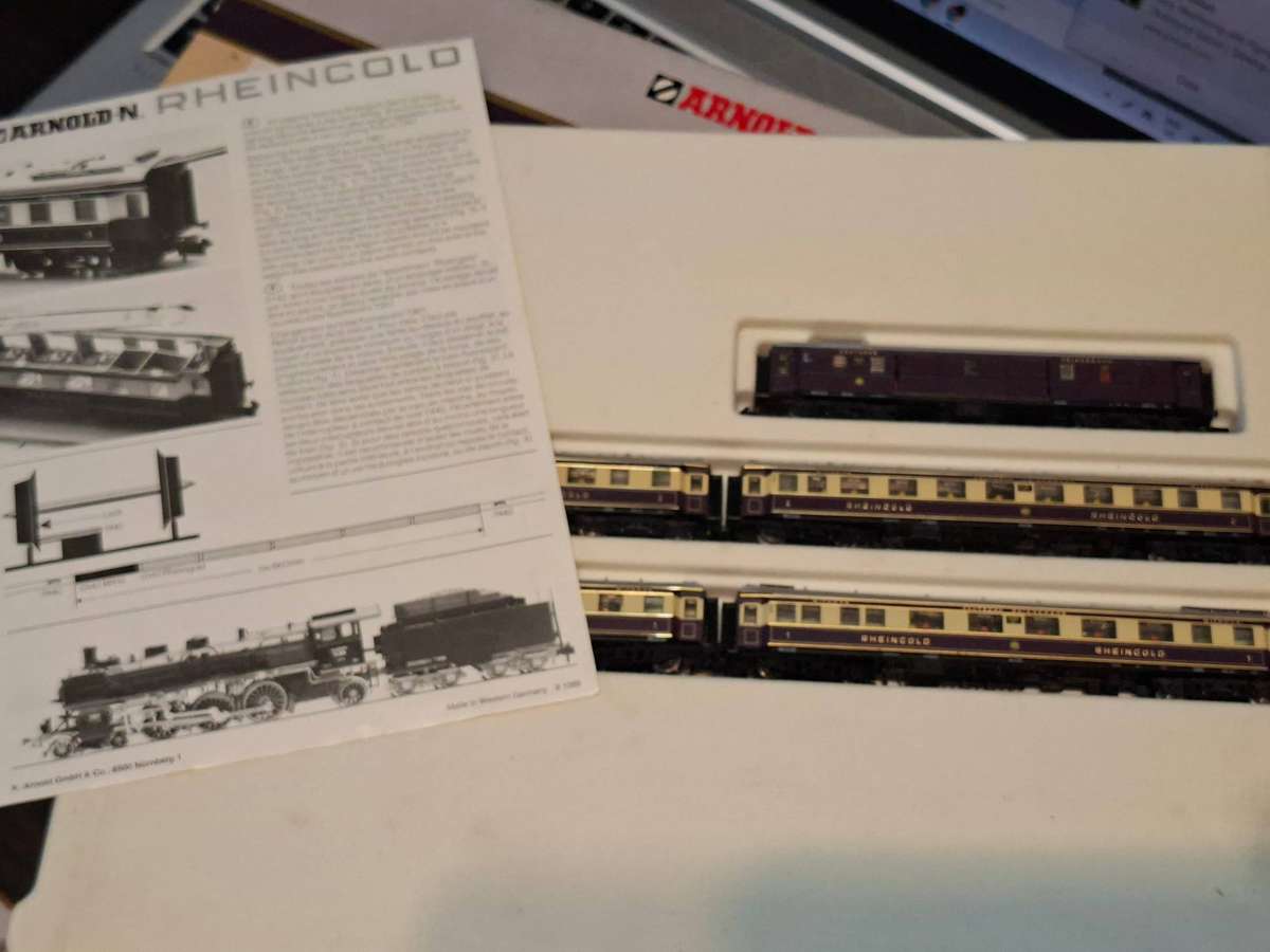 N Scale - Arnold Reingold Set with 0254 BR18