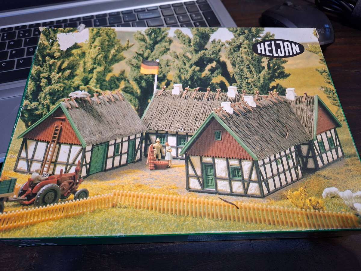 Heljan HO Danish Farm #1770