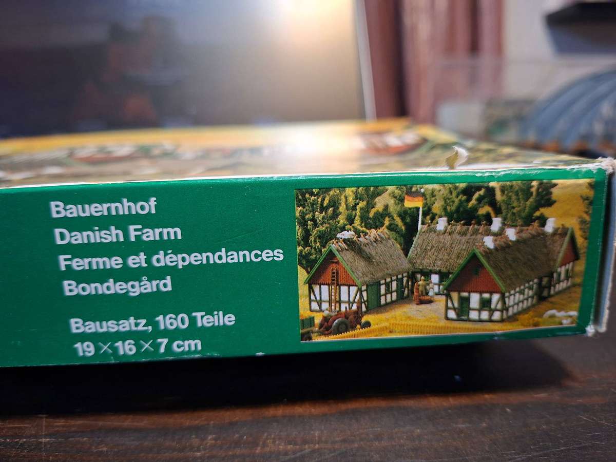 Heljan HO Danish Farm #1770