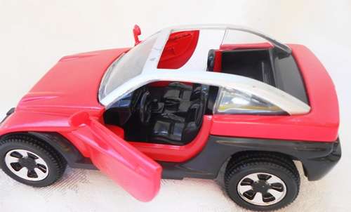 collectible New-Way die-cast model Jeepster Red Wrangler Concept Diecast 4x4  vintage 1999