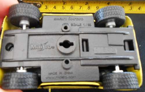 two die-cars one price 2003 Maisto 1:33 Smart City-coupe Car Yellow'1/32  and blue1/33