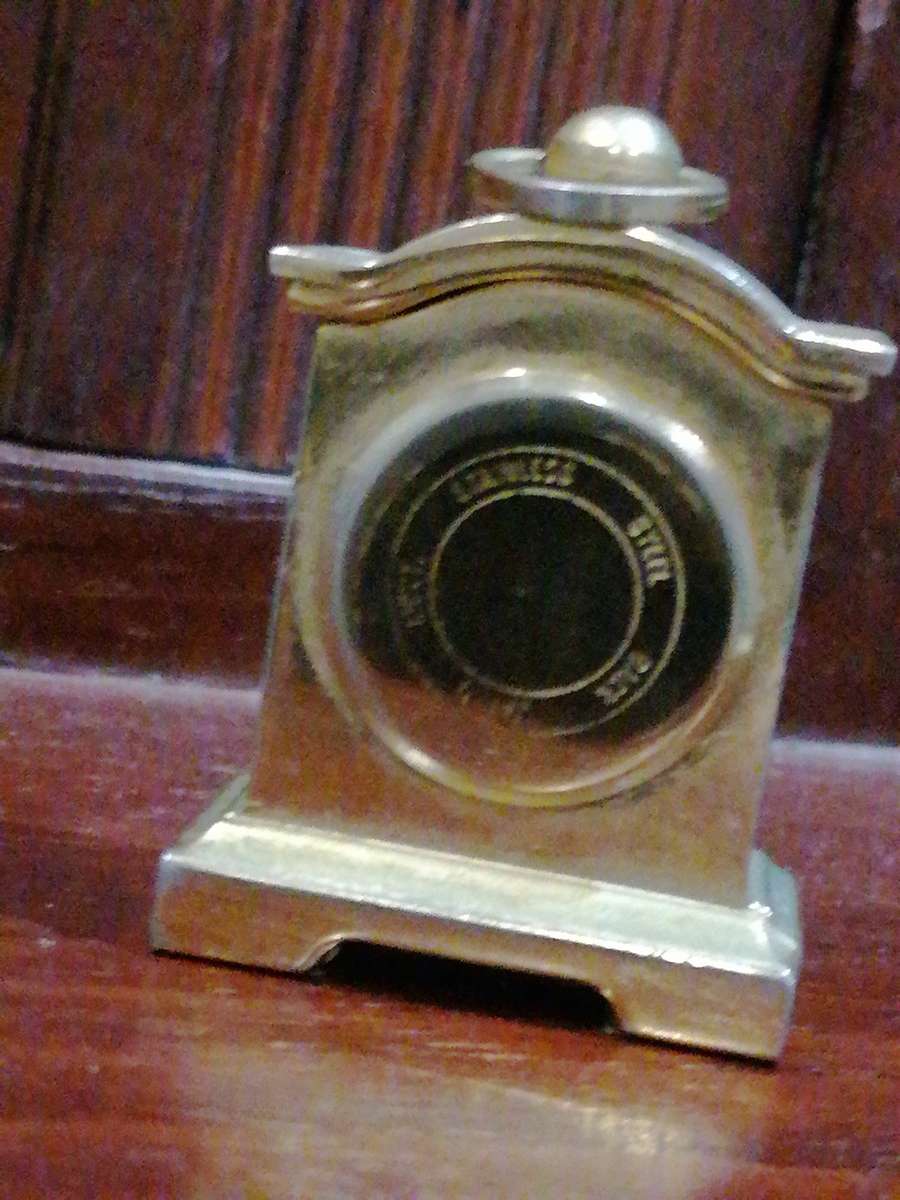 Minuture BLUE TRAIN CLOCK