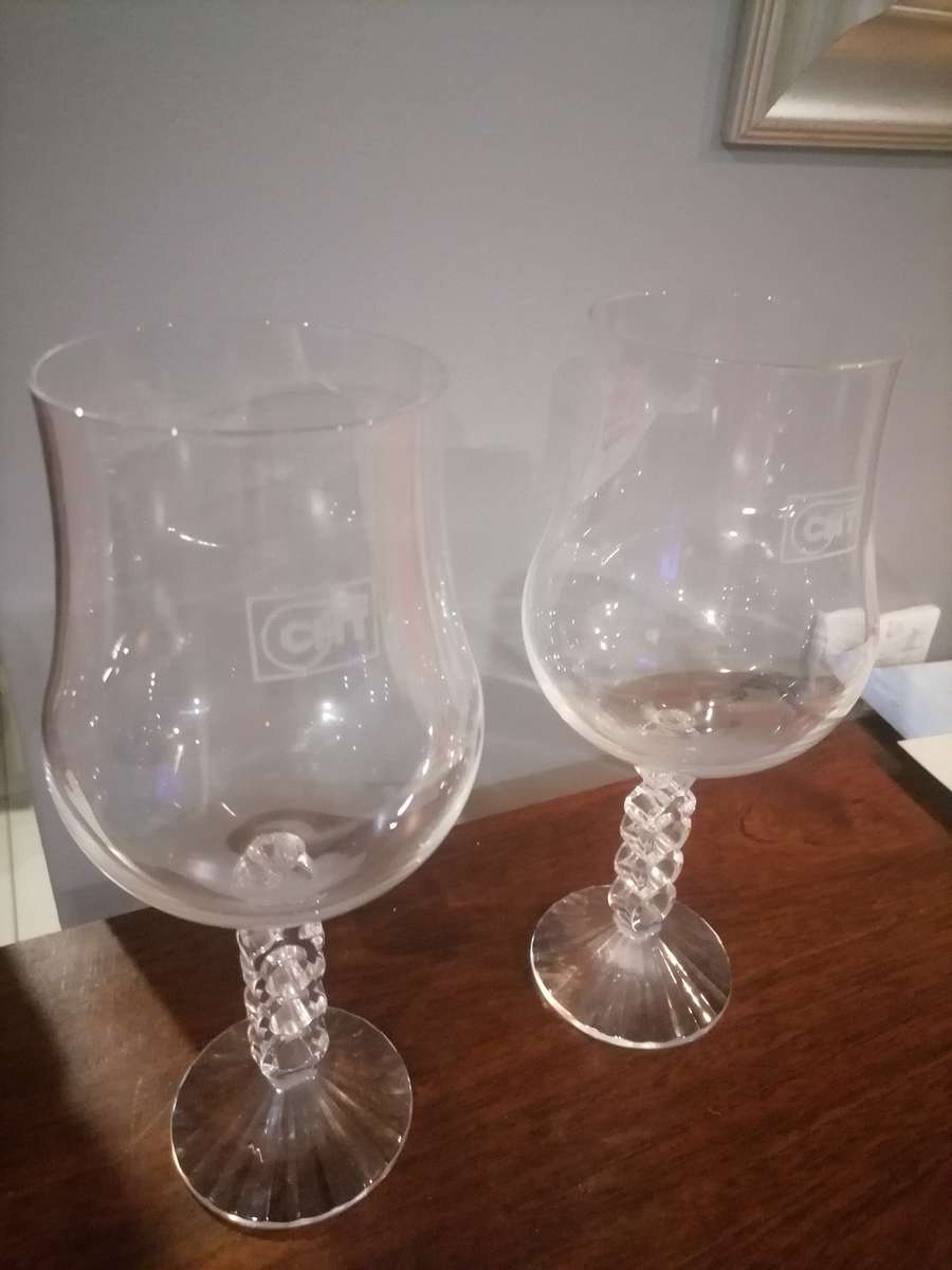 2 x VERY LARGE WINE COBLETS