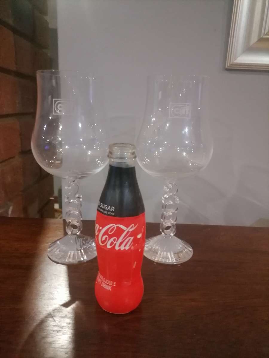 2 x VERY LARGE WINE COBLETS