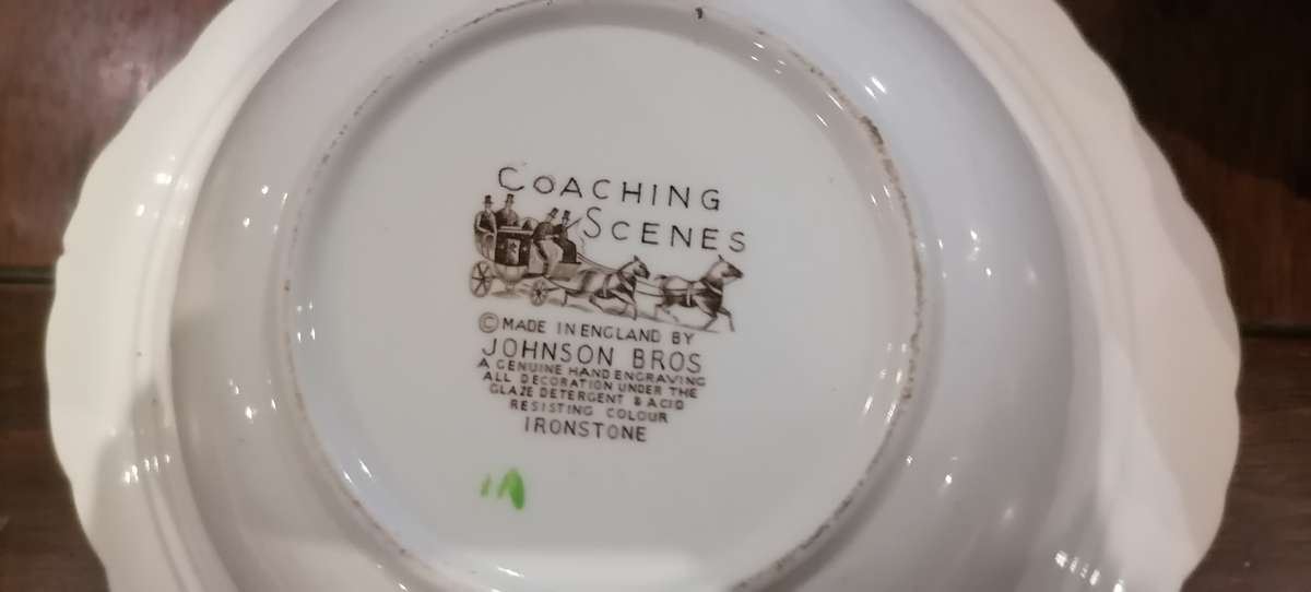 2 x HAND ENGRAVING JOHNSON BROS SERVING PORCELAIN DISHES