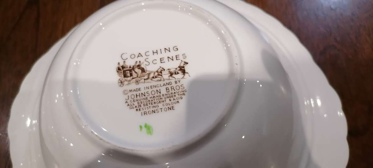 2 x HAND ENGRAVING JOHNSON BROS SERVING PORCELAIN DISHES