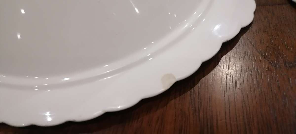 2 x HAND ENGRAVING JOHNSON BROS SERVING PORCELAIN DISHES