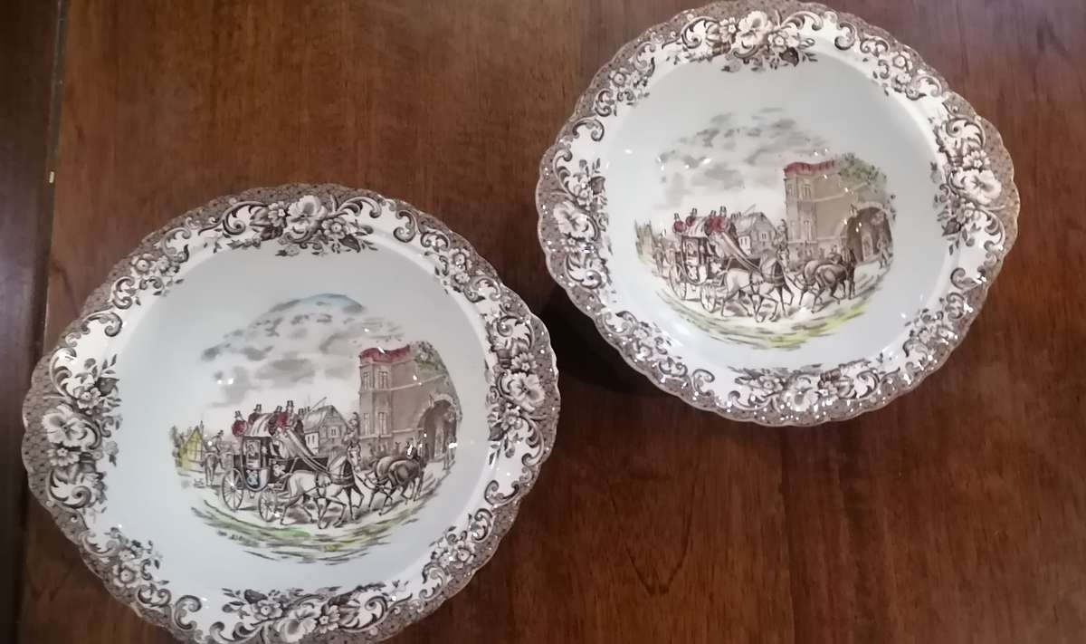 2 x HAND ENGRAVING JOHNSON BROS SERVING PORCELAIN DISHES