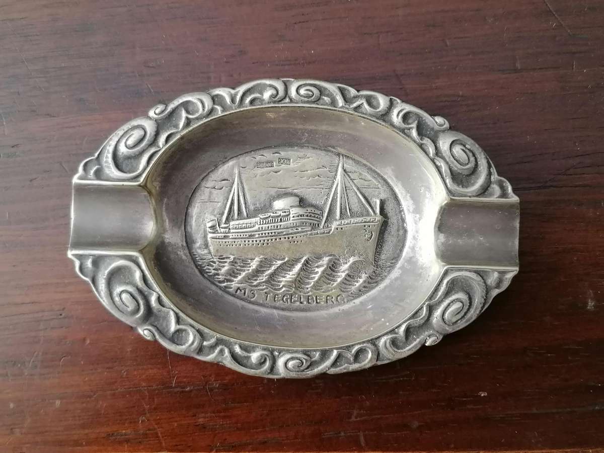 ANTIQUE ASH TRAY